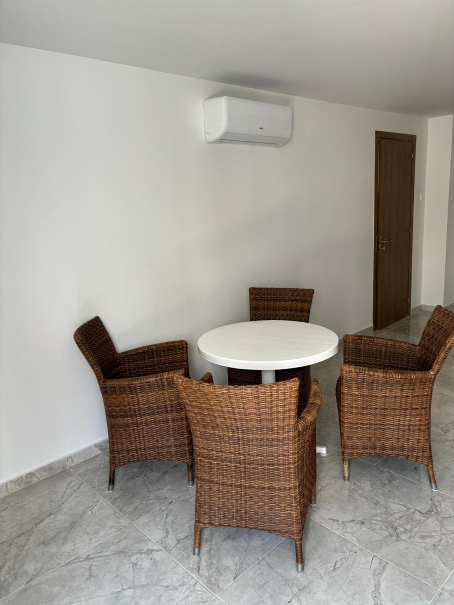 Luca Apts Napa Ayía Nápa Extérieur photo